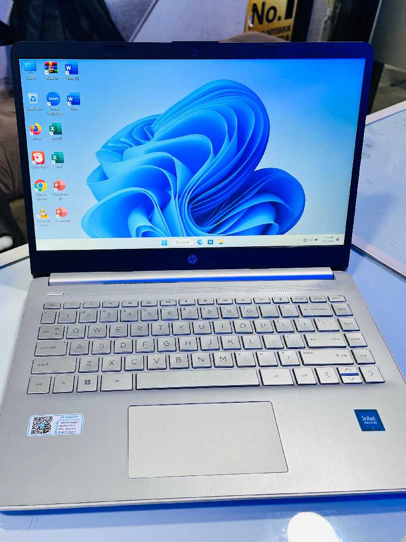 HP 14s
